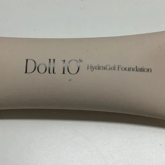 Doll 10 Hydragel Foundation Deep New - Picture 1 of 2